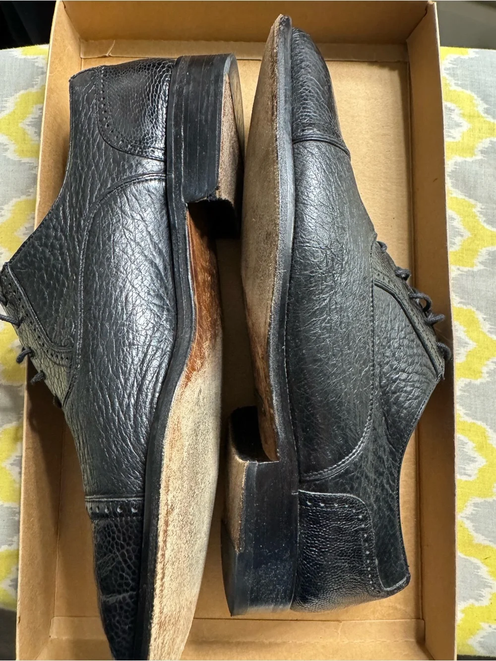 Mezlan Black Textured Leather Cap-Toe Oxfords